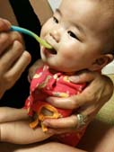 食べ姿。