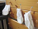 「オムツテープの正しい使い方」です。