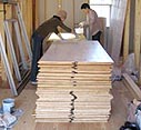 夫婦の共同作業です、黙々と、かつ、楽しく(笑)