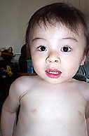 何に驚いてるの?(鼻の穴全開) 何に驚いてるの?(鼻の穴全開)