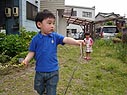 お友達宅で庭の探索