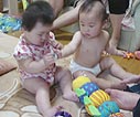 お尻拭きの蓋の取り合い