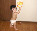 掴まり立ちしか撮れない