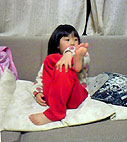 かな姉宅でくつろぎポーズ