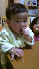 おにぎり食べてる!!